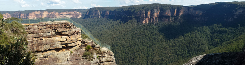 panorama on Great Blue Mountains Canyon and Pulpit Rock